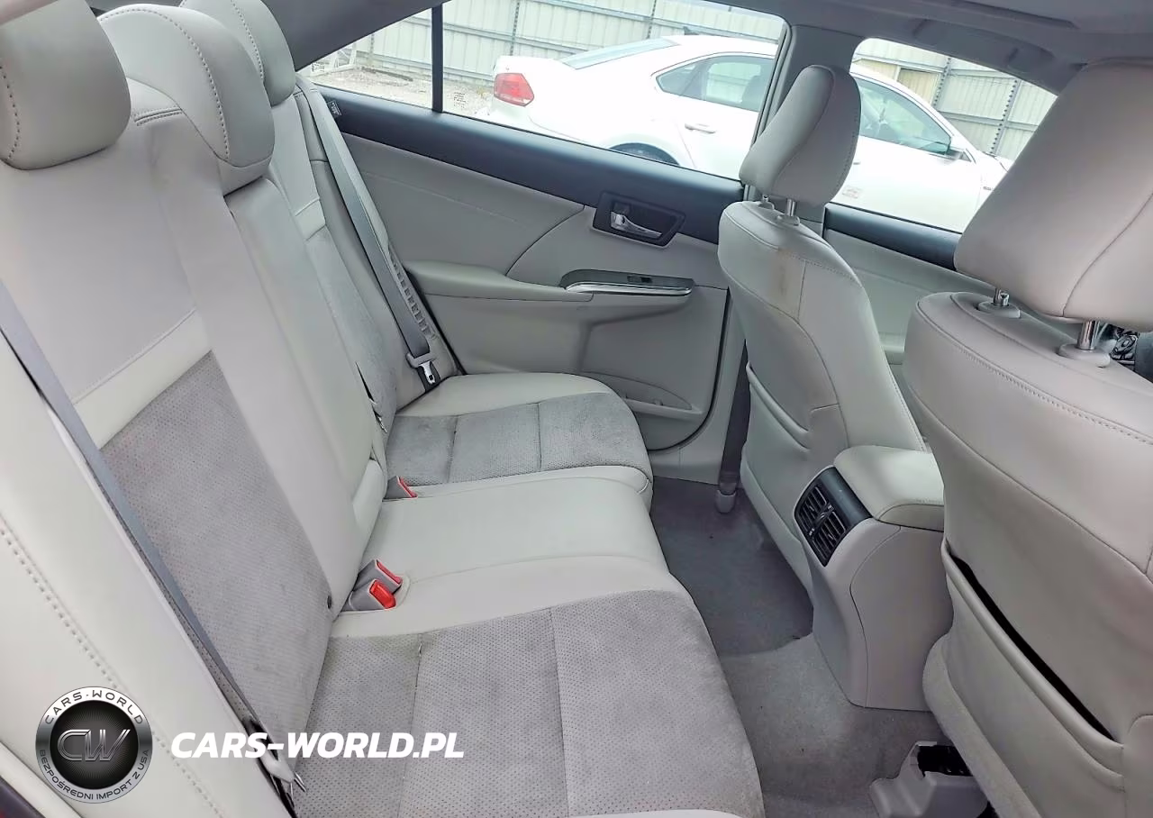2014 Toyota Camry Hybrid Xle VIN:4T1BD1FKXEU112621 - 10