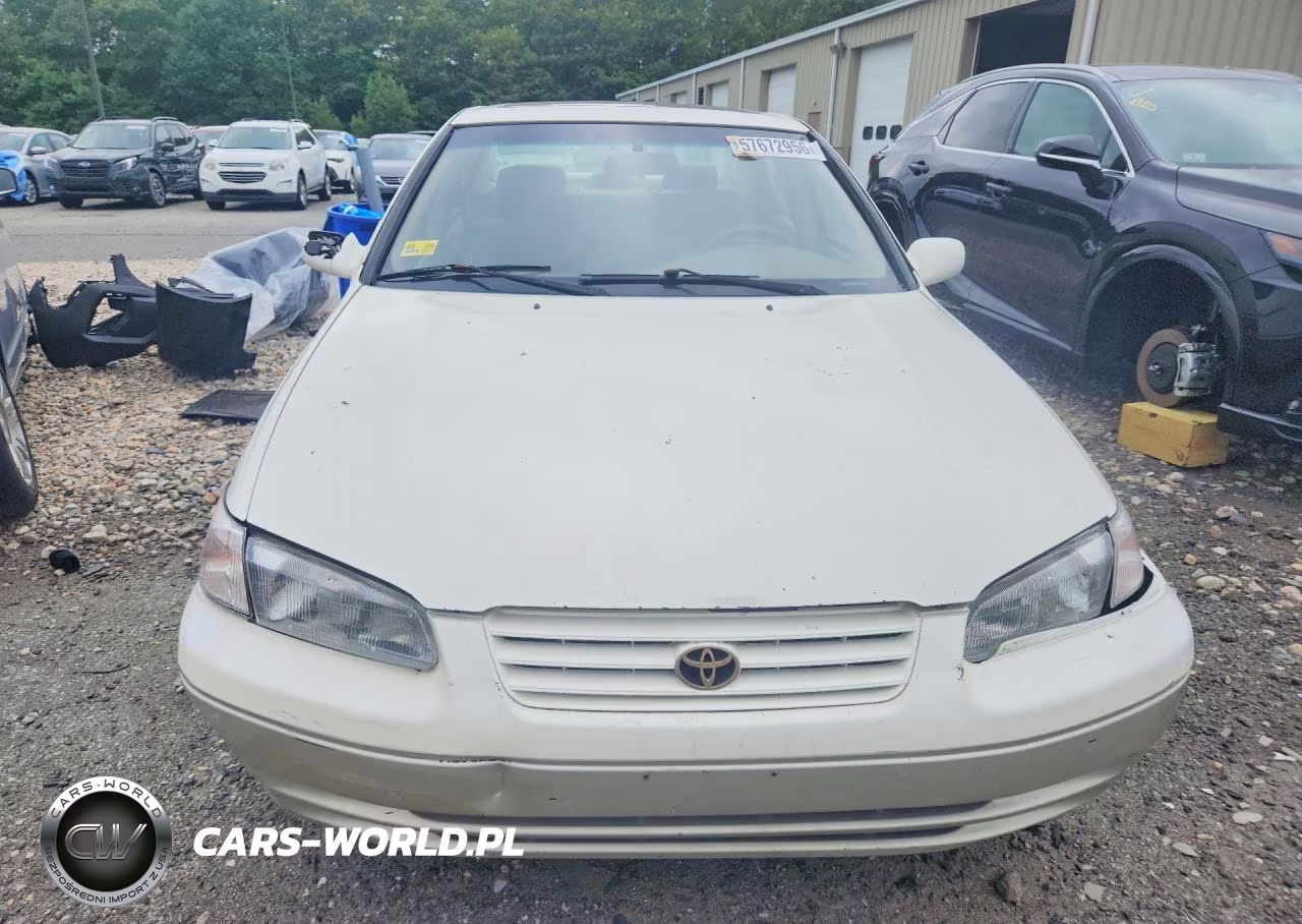 1999 Toyota Camry Le VIN:JT2BG22K3X0355522 - 5