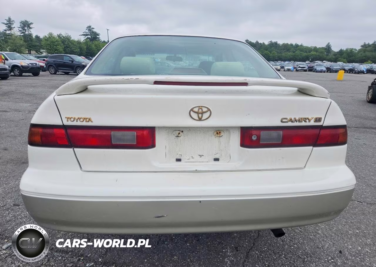 1999 Toyota Camry Le VIN:JT2BG22K3X0355522 - 6