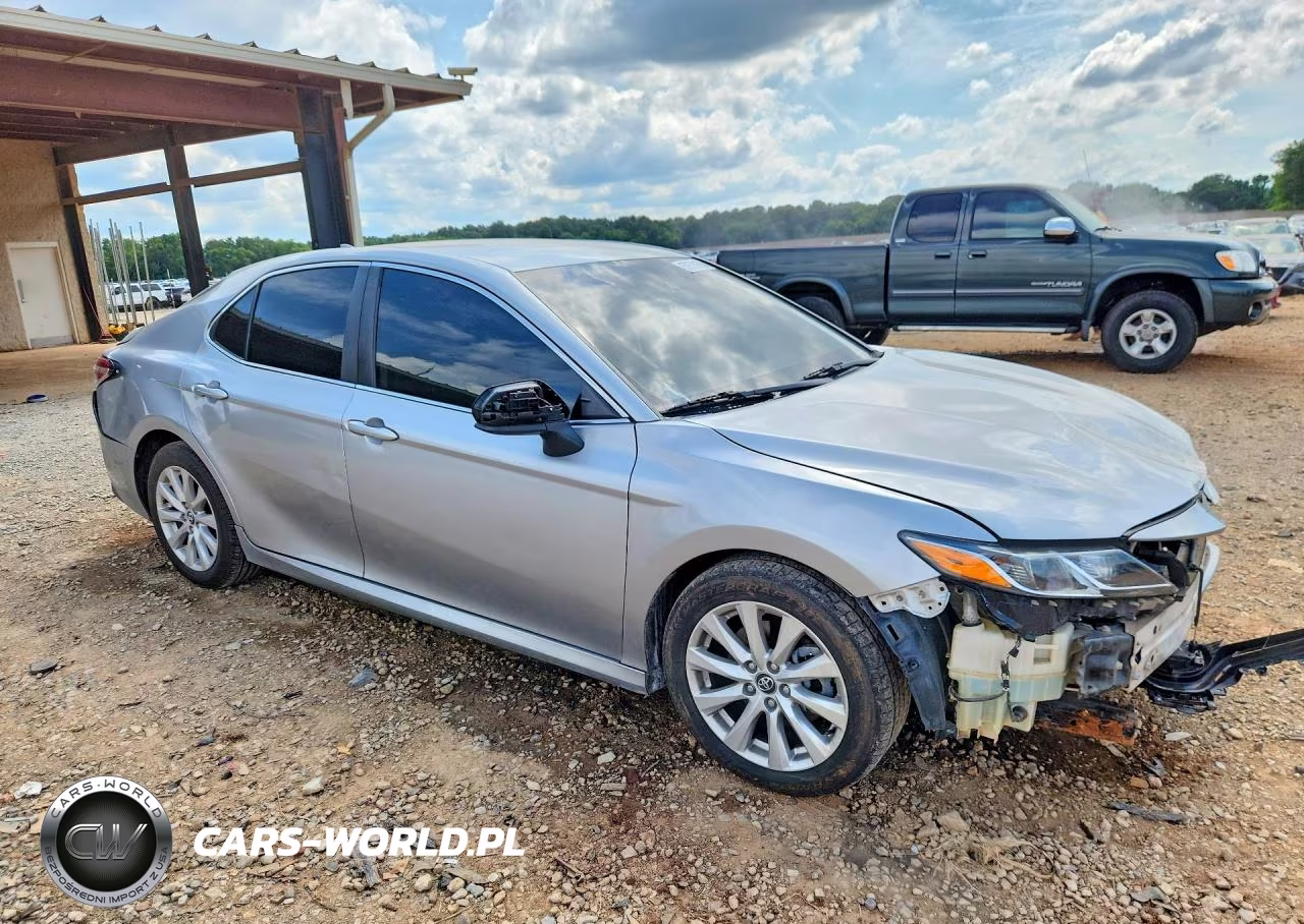2020 Toyota Camry Le VIN:4T1C11AK8LU935906 - 4