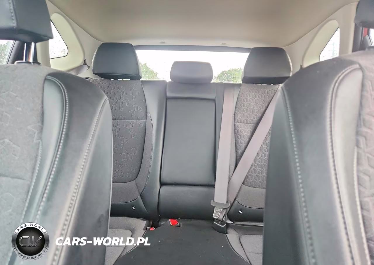 2025 Kia Seltos S VIN:KNDEU2AA6S7729627 - 10