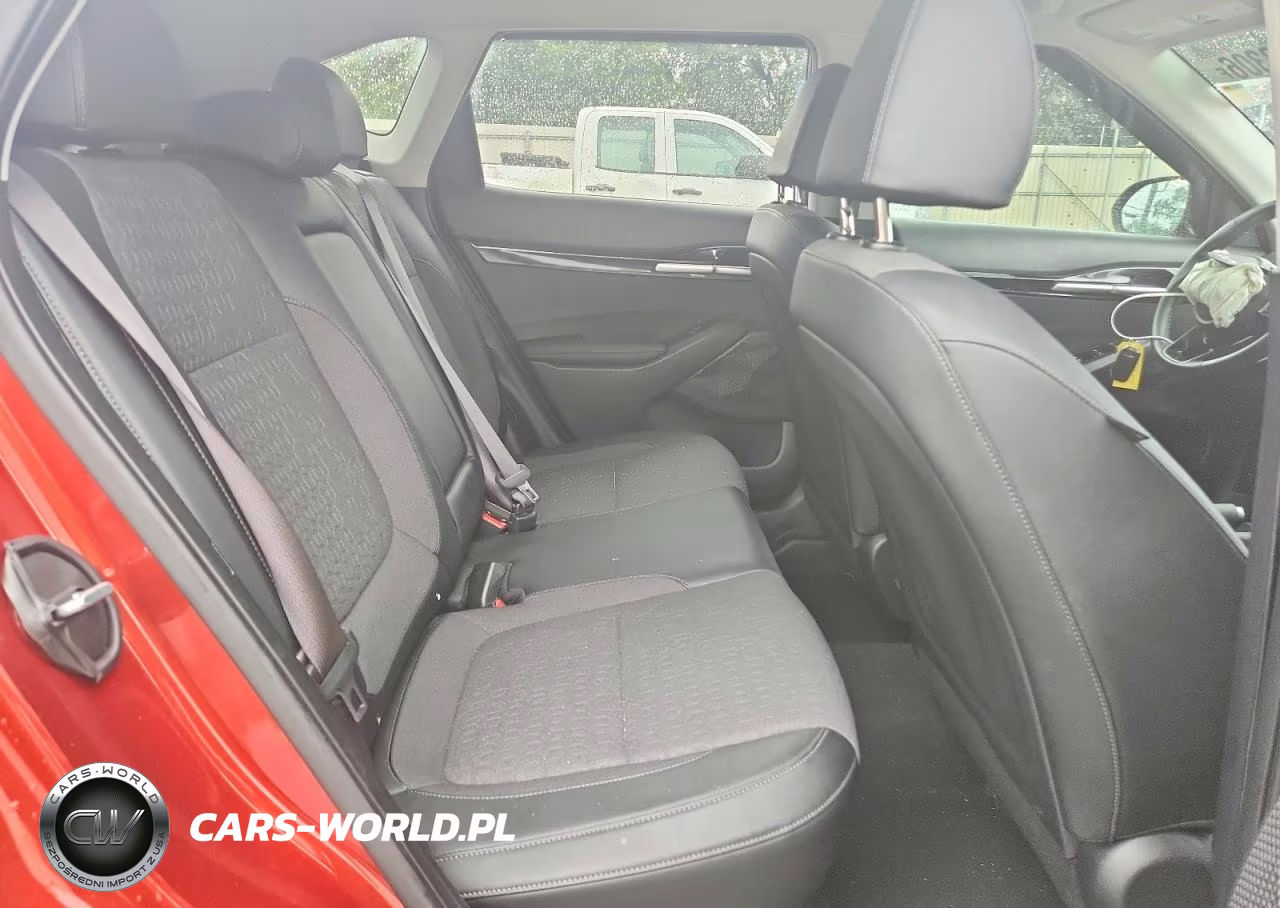 2025 Kia Seltos S VIN:KNDEU2AA6S7729627 - 11
