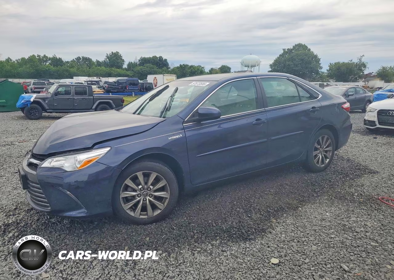 2015 Toyota Camry Hybrid Xle