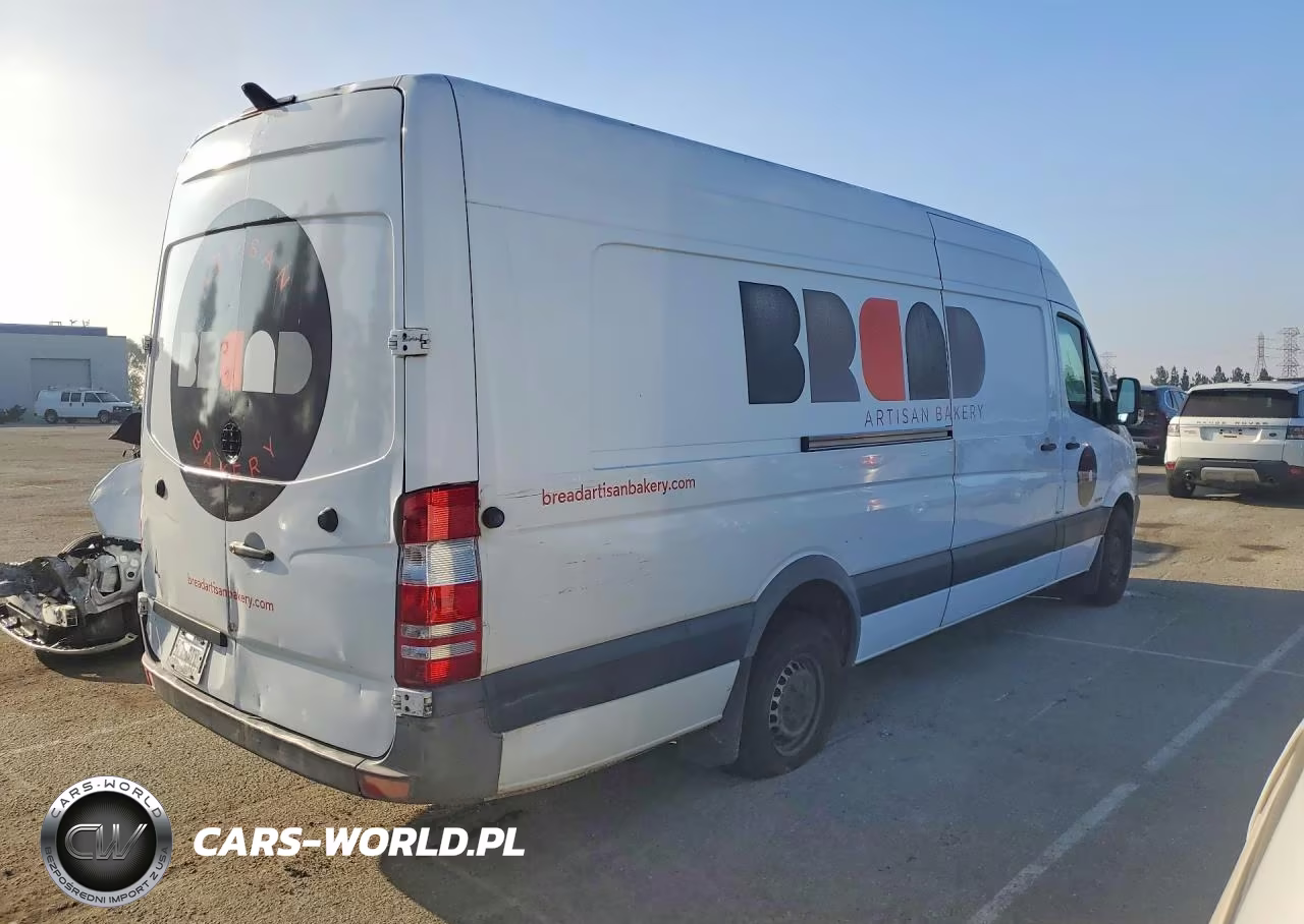 2016 Mercedes-Benz Sprinter 2500 VIN:WD3PE8DDXGP190591 - 3