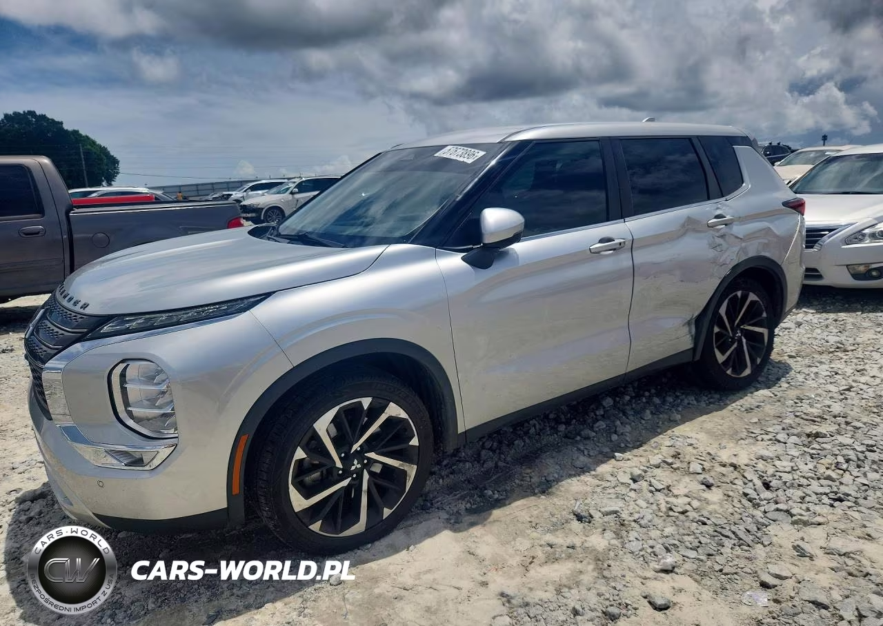 2022 Mitsubishi Outlander Se 2.5 2Wd – zdjęcie 1 z 13
