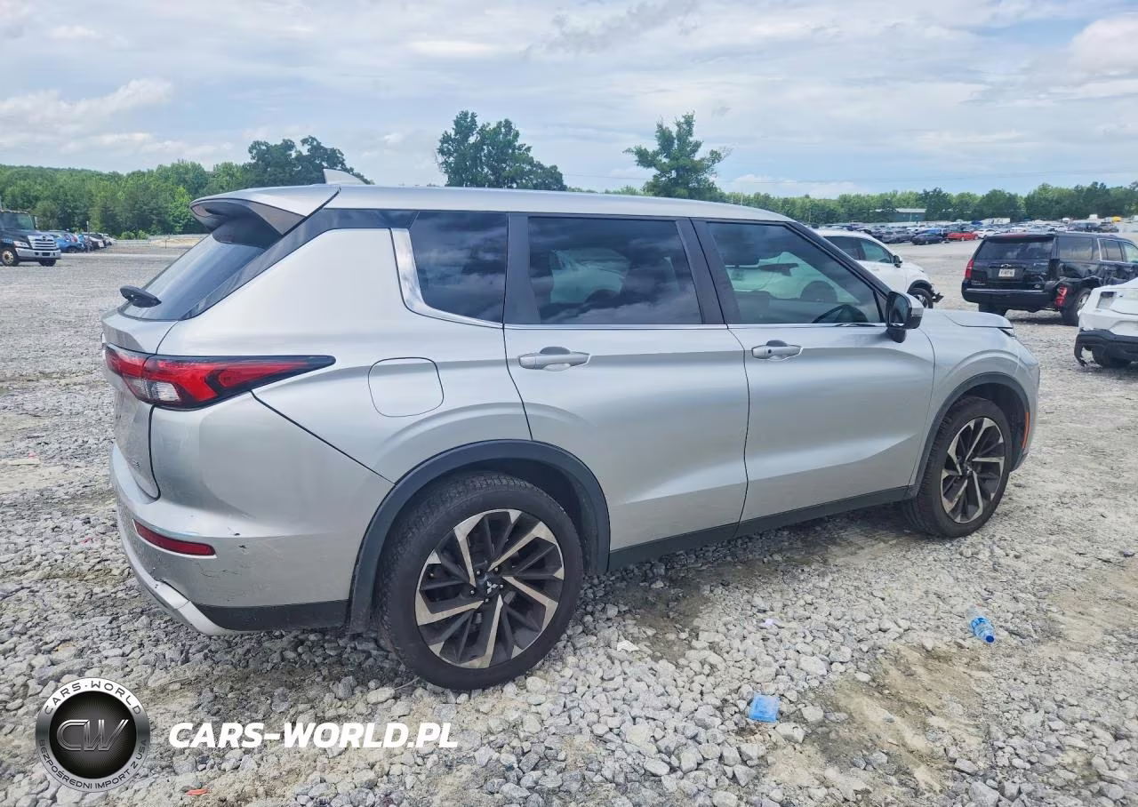 2022 Mitsubishi Outlander Se 2.5 2Wd VIN:JA4J3UA83NZ065185 - 3