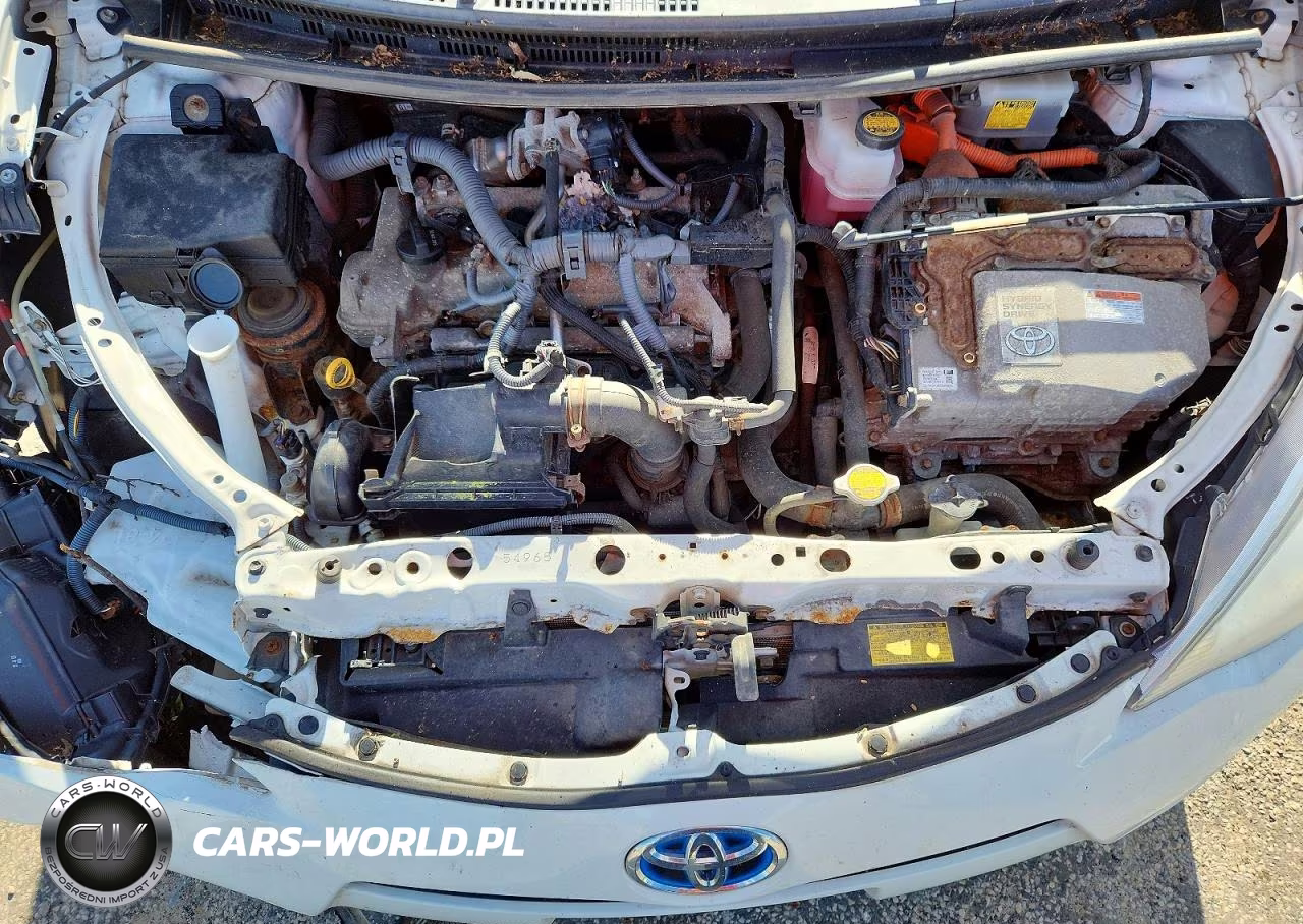 2012 Toyota Prius C Two VIN:JTDKDTB37C1509409 - 11