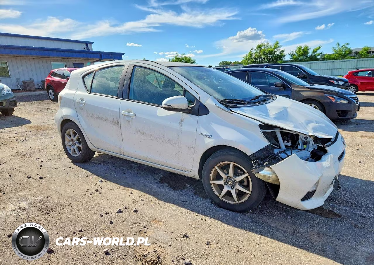 2012 Toyota Prius C Two VIN:JTDKDTB37C1509409 - 4