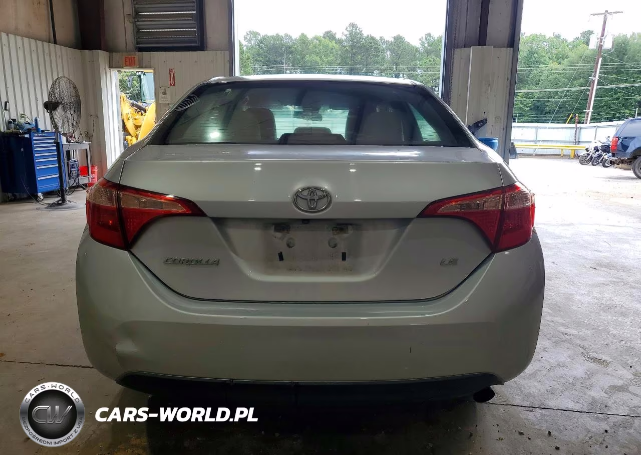 2017 Toyota Corolla Le VIN:5YFBURHE4HP653806 - 6