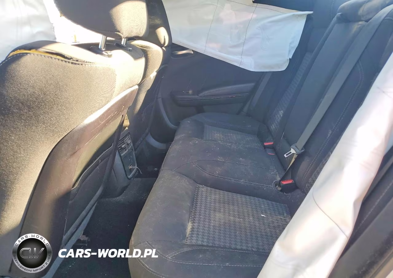 2019 Dodge Charger Sxt VIN:2C3CDXJG2KH743445 - 10
