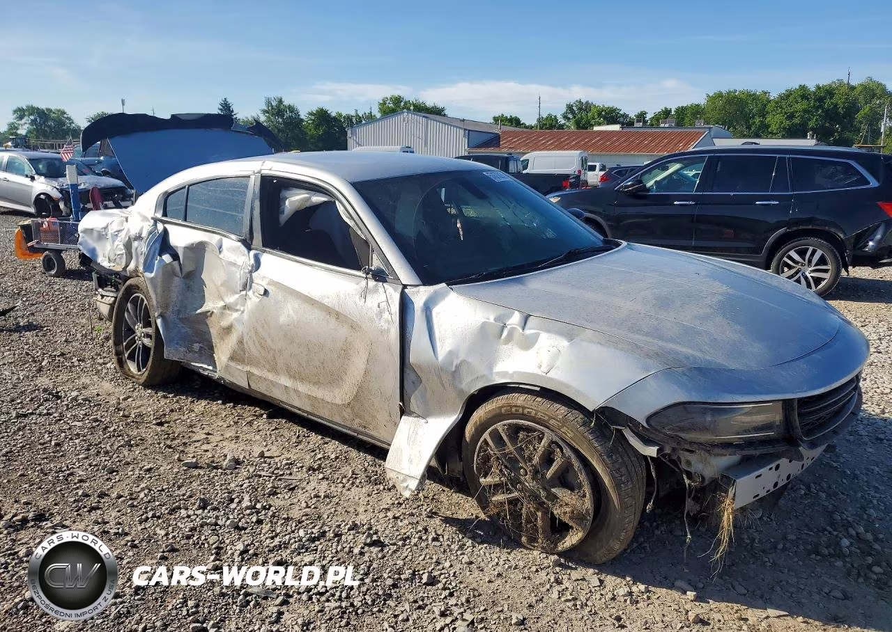 2019 Dodge Charger Sxt VIN:2C3CDXJG2KH743445 - 4