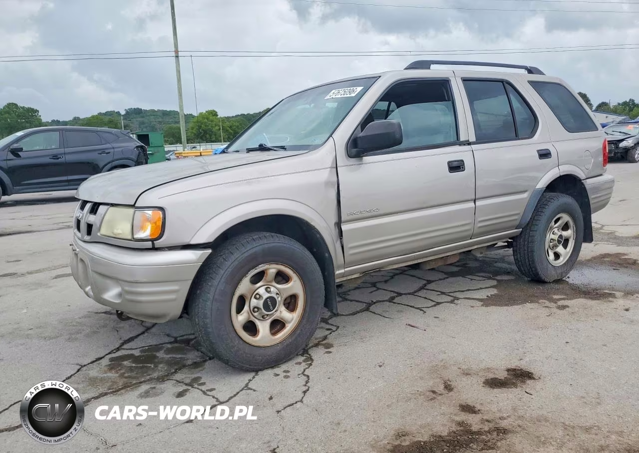 2004 Isuzu Rodeo S – zdjęcie 1 z 13