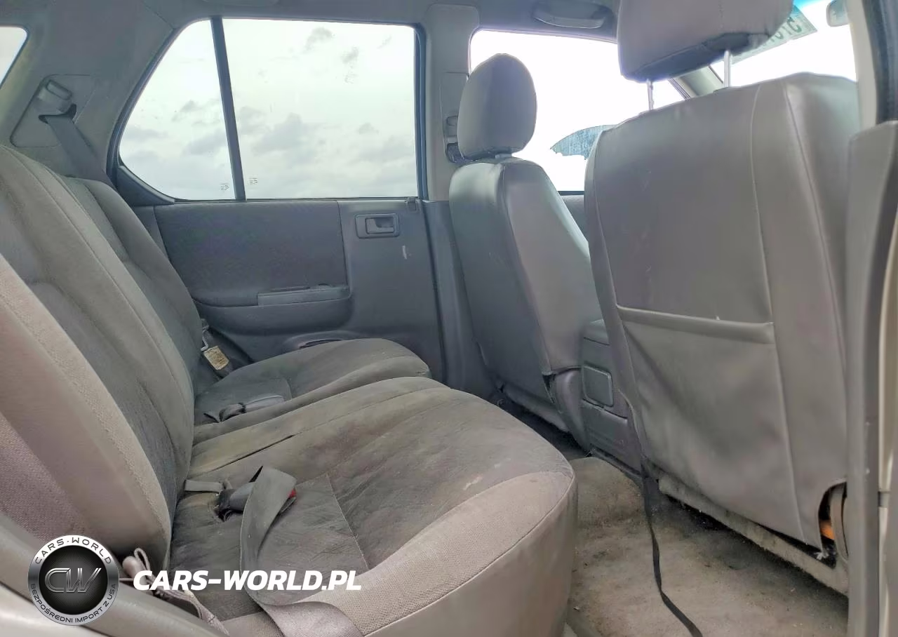 2004 Isuzu Rodeo S VIN:4S2DM58W444315544 - 11