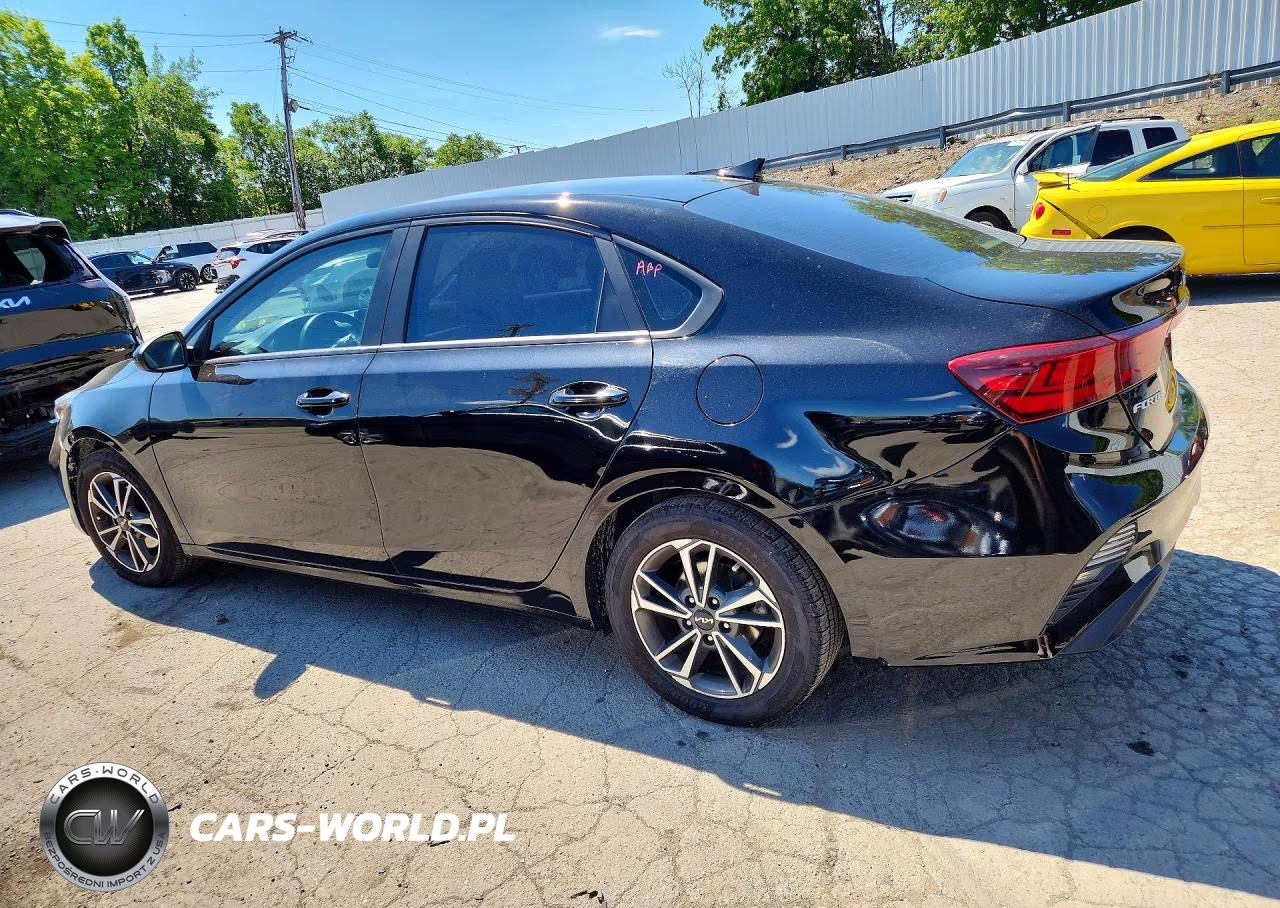 2022 Kia Forte Lxs VIN:3KPF24AD3NE465593 - 2
