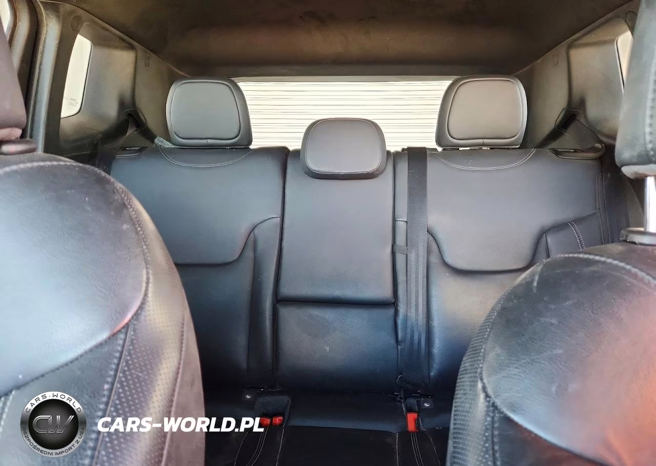 2020 Jeep Renegade Latitude VIN:ZACNJBB11LPL90266 - 10