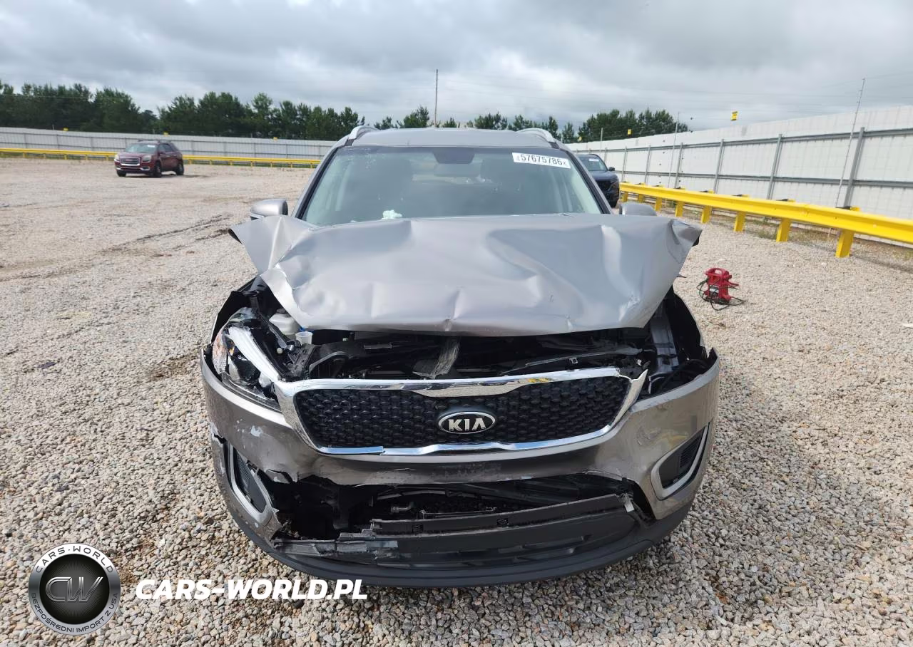 2018 Kia Sorento Lx VIN:5XYPG4A37JG345399 - 5