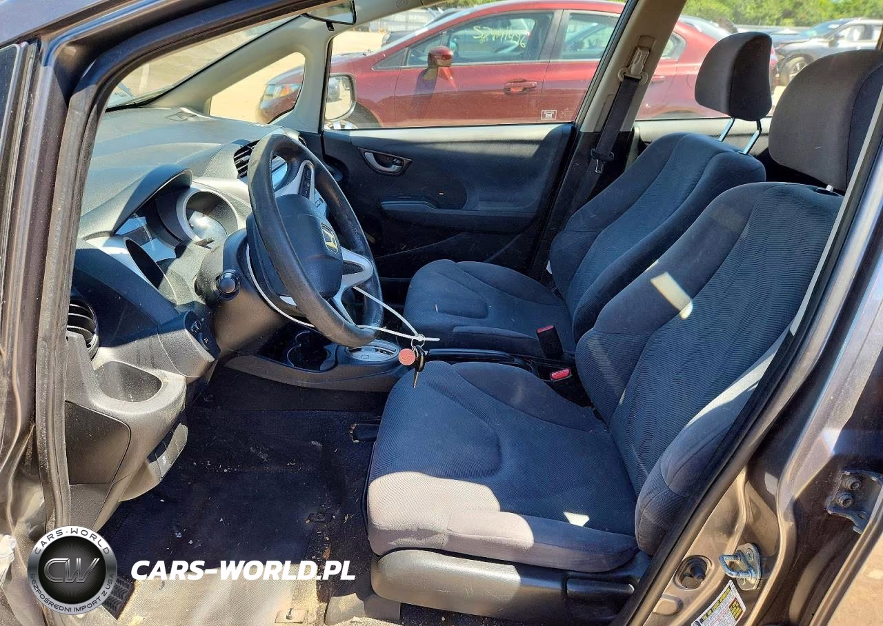 2013 Honda Fit VIN:JHMGE8H3XDC025777 - 7