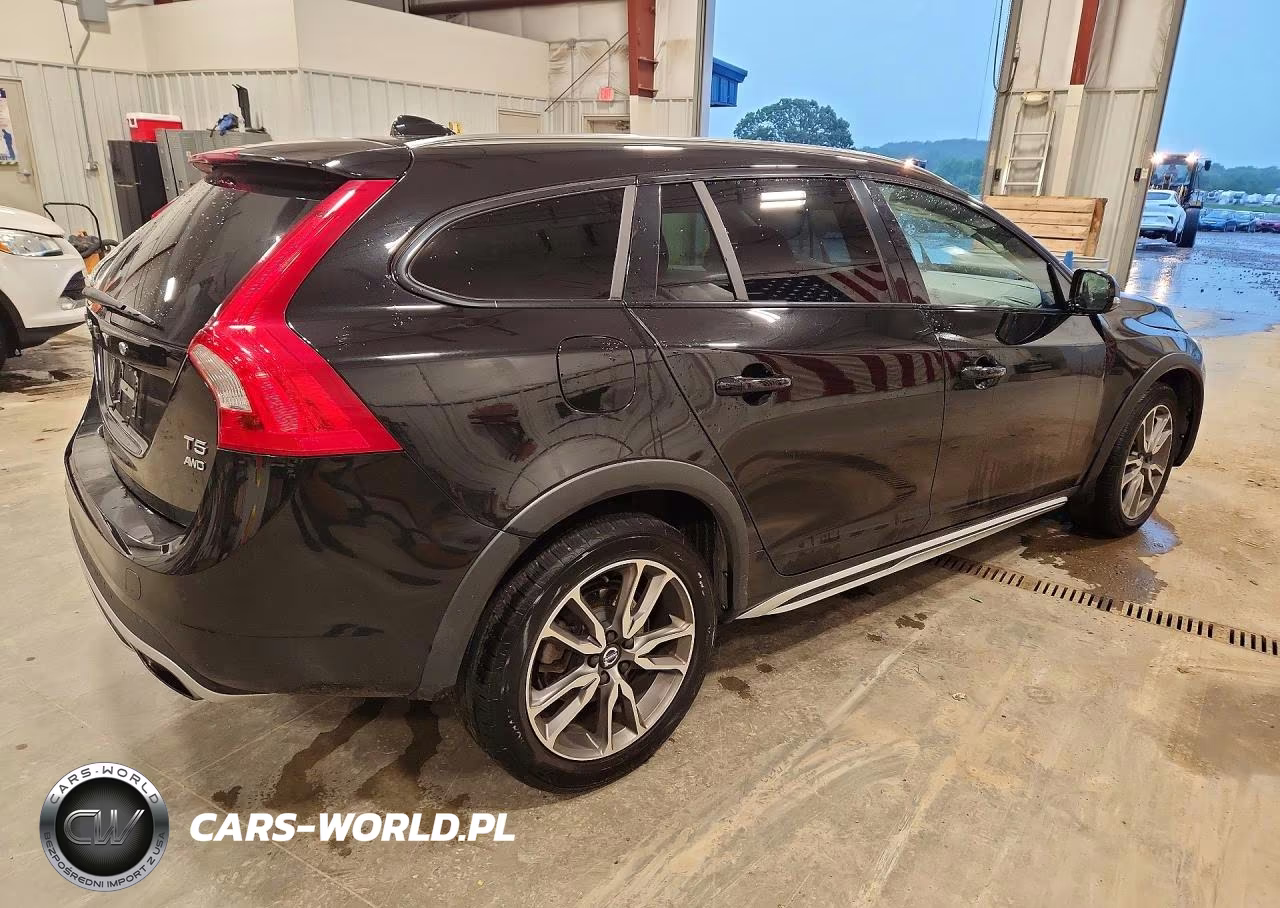 2017 Volvo V60 Cross Country Premier VIN:YV440MWK8H1035695 - 3