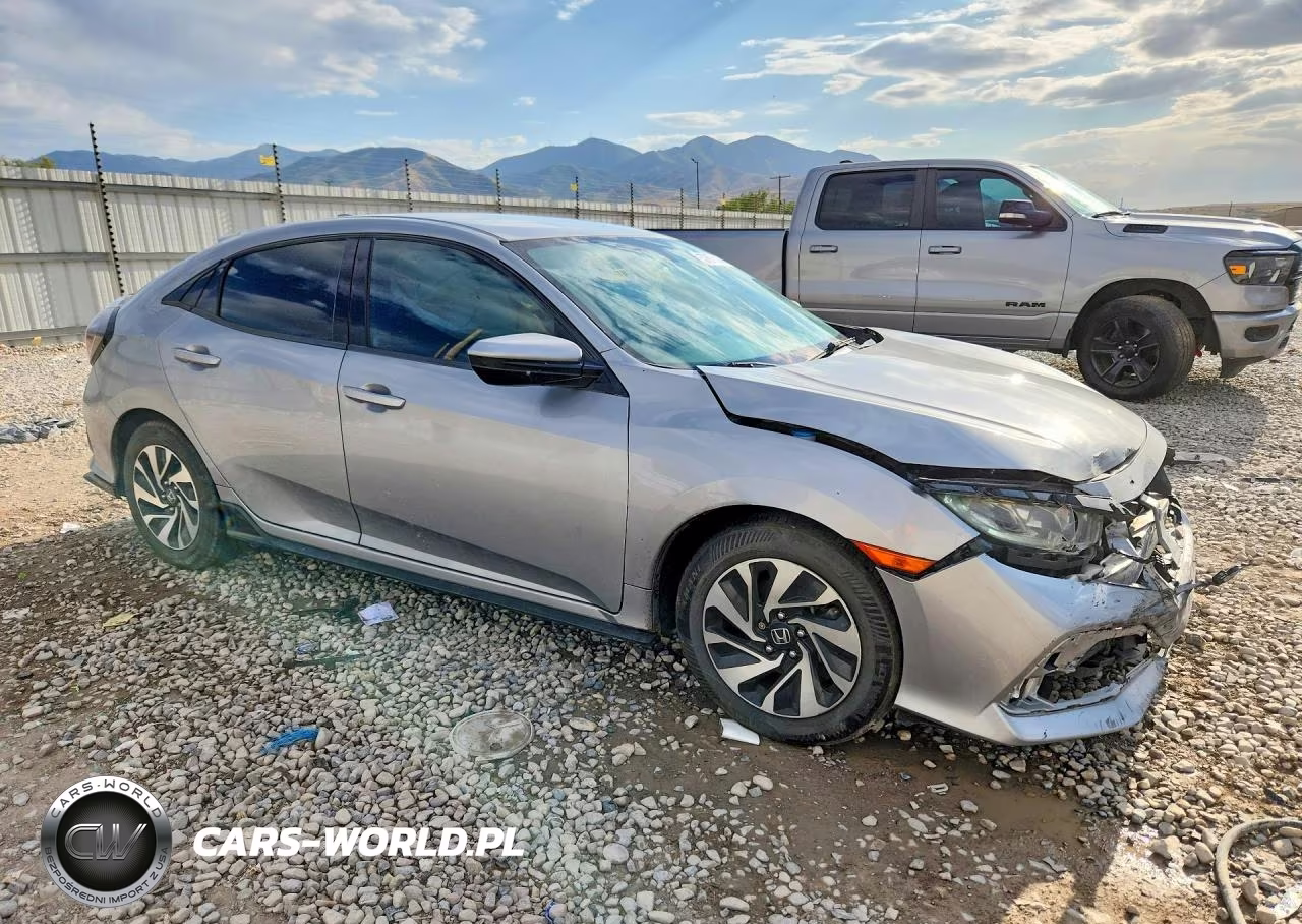2017 Honda Civic Sport VIN:SHHFK7H46HU408602 - 4
