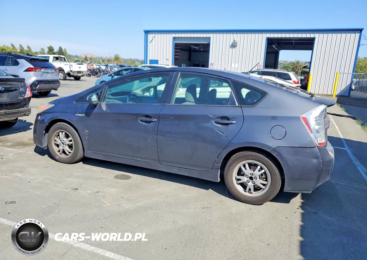 2010 Toyota Prius Iii VIN:JTDKN3DU2A1000747 - 2
