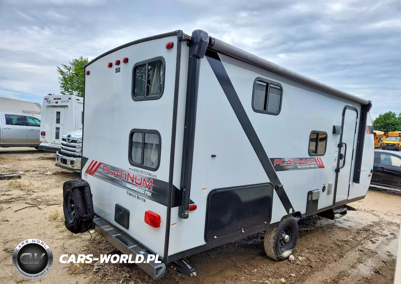 2021 Forest River Platinum Camper VIN:5ZT2WDGCXMG201673 - 4