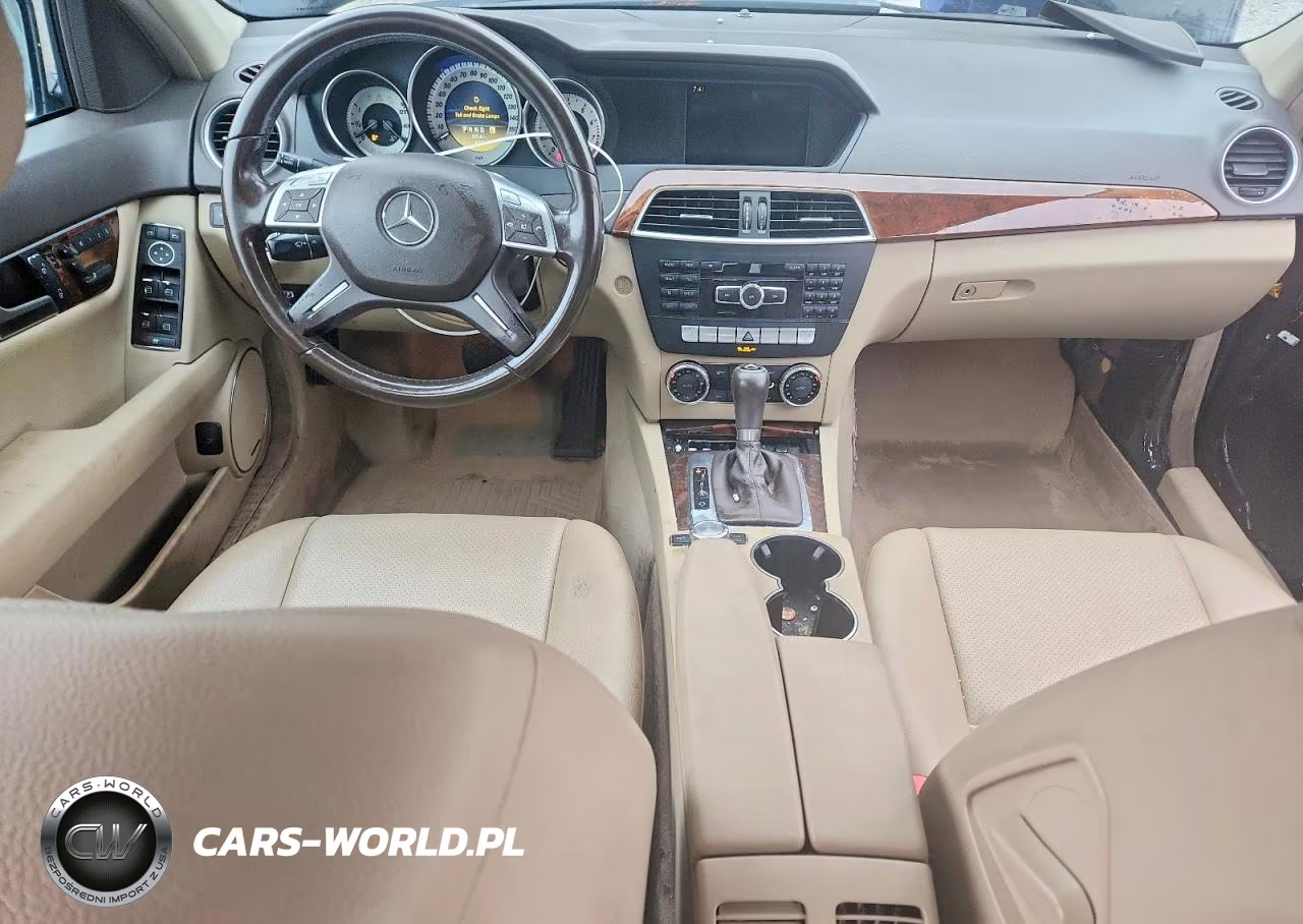 2012 Mercedes-Benz C VIN:WDDGF8BB4CR229927 - 8