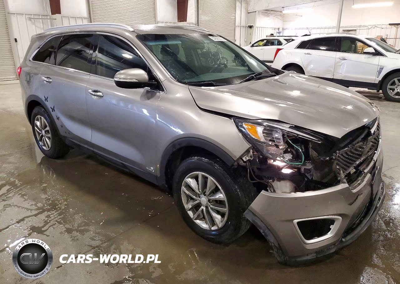 2018 Kia Sorento Lx VIN:5XYPGDA33JG400950 - 4