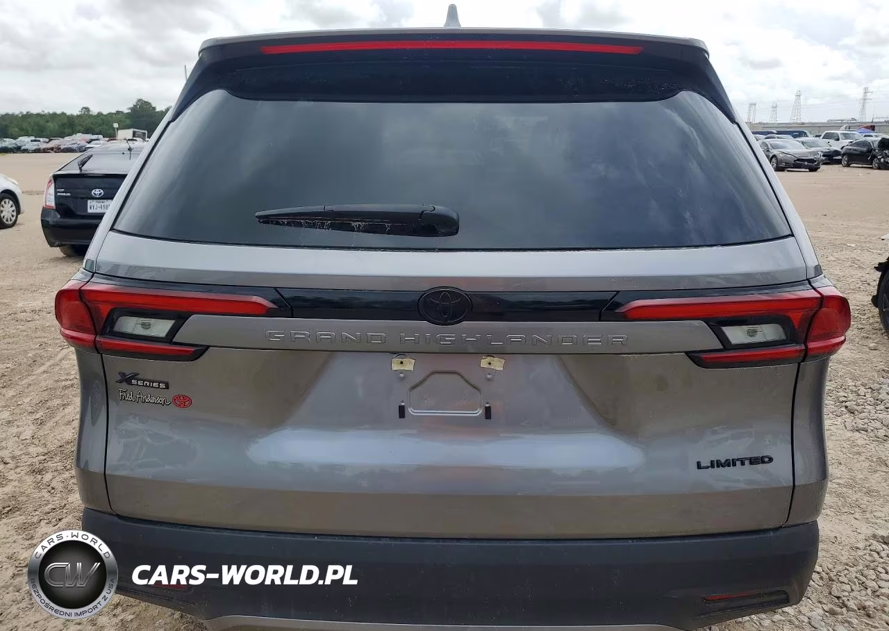 2026 Toyota Grand Highlander Le VIN:5TDAAAA59TS036188 - 6