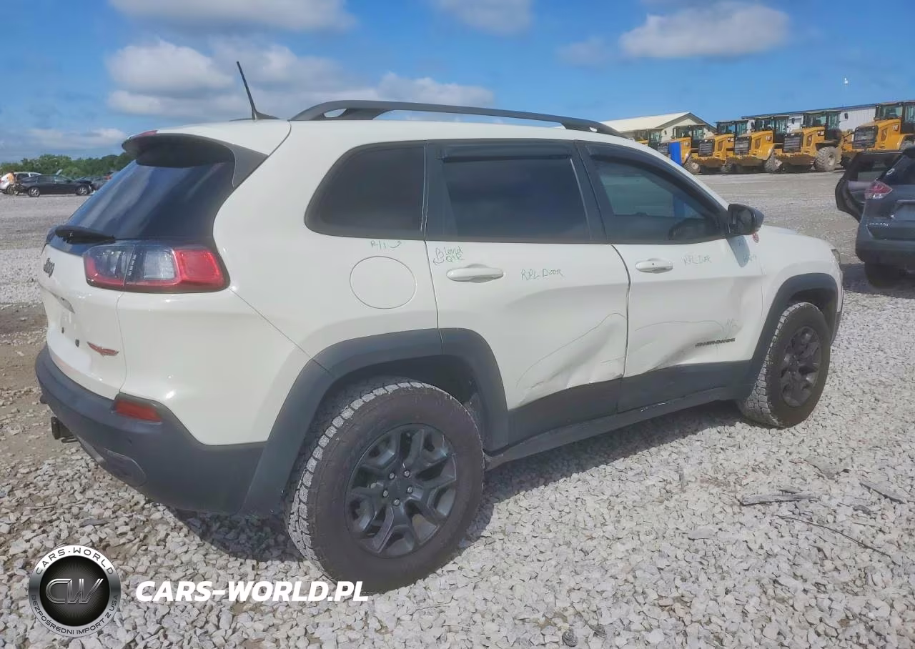2019 Jeep Cherokee Trailhawk VIN:1C4PJMBX1KD343084 - 3
