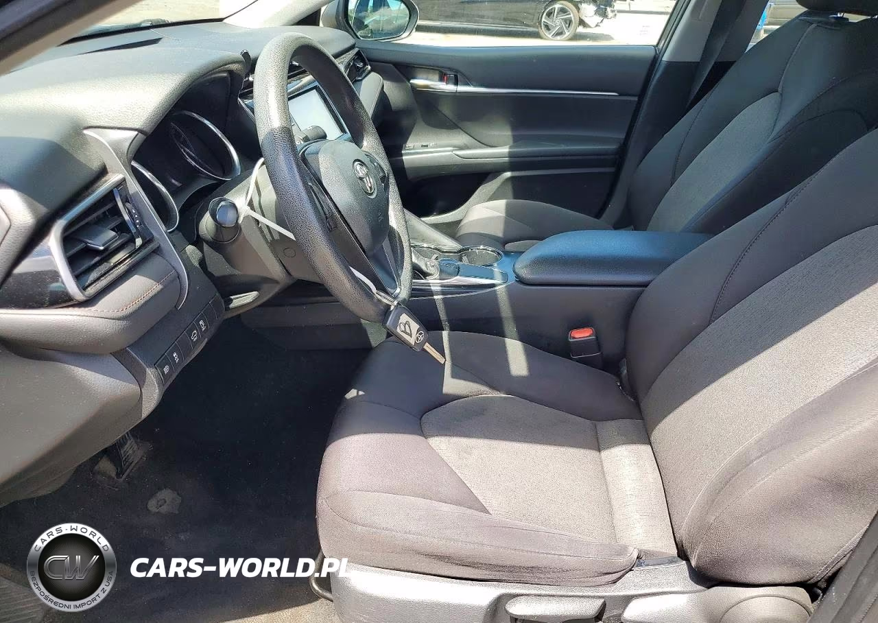 2019 Toyota Camry L VIN:4T1B11HK1KU759748 - 7
