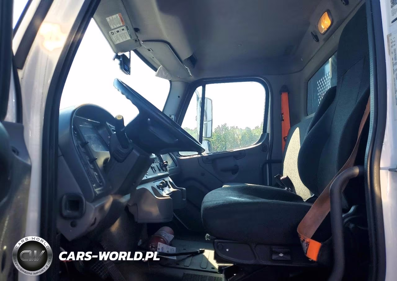 2018 Freightliner Business Class M2 Flatbed Truck VIN:3ALHCYFE6JDJY6412 - 7