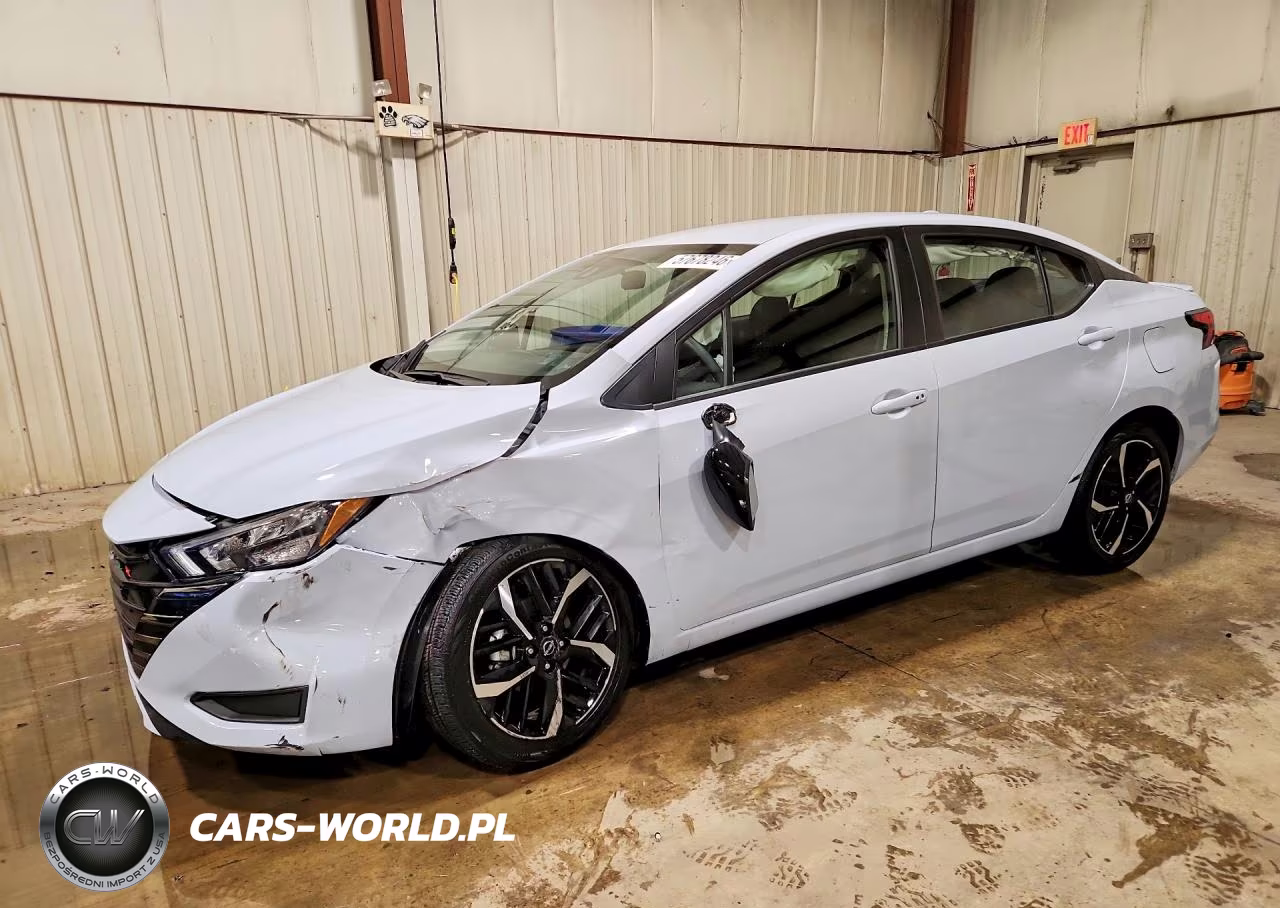 2025 Nissan Versa Sr – zdjęcie 1 z 12