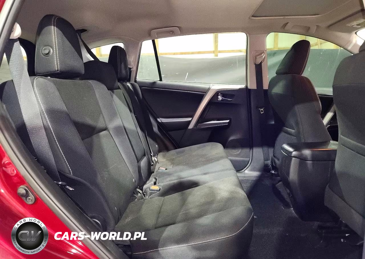 2018 Toyota Rav4 Xle VIN:2T3WFREV2JW474918 - 11