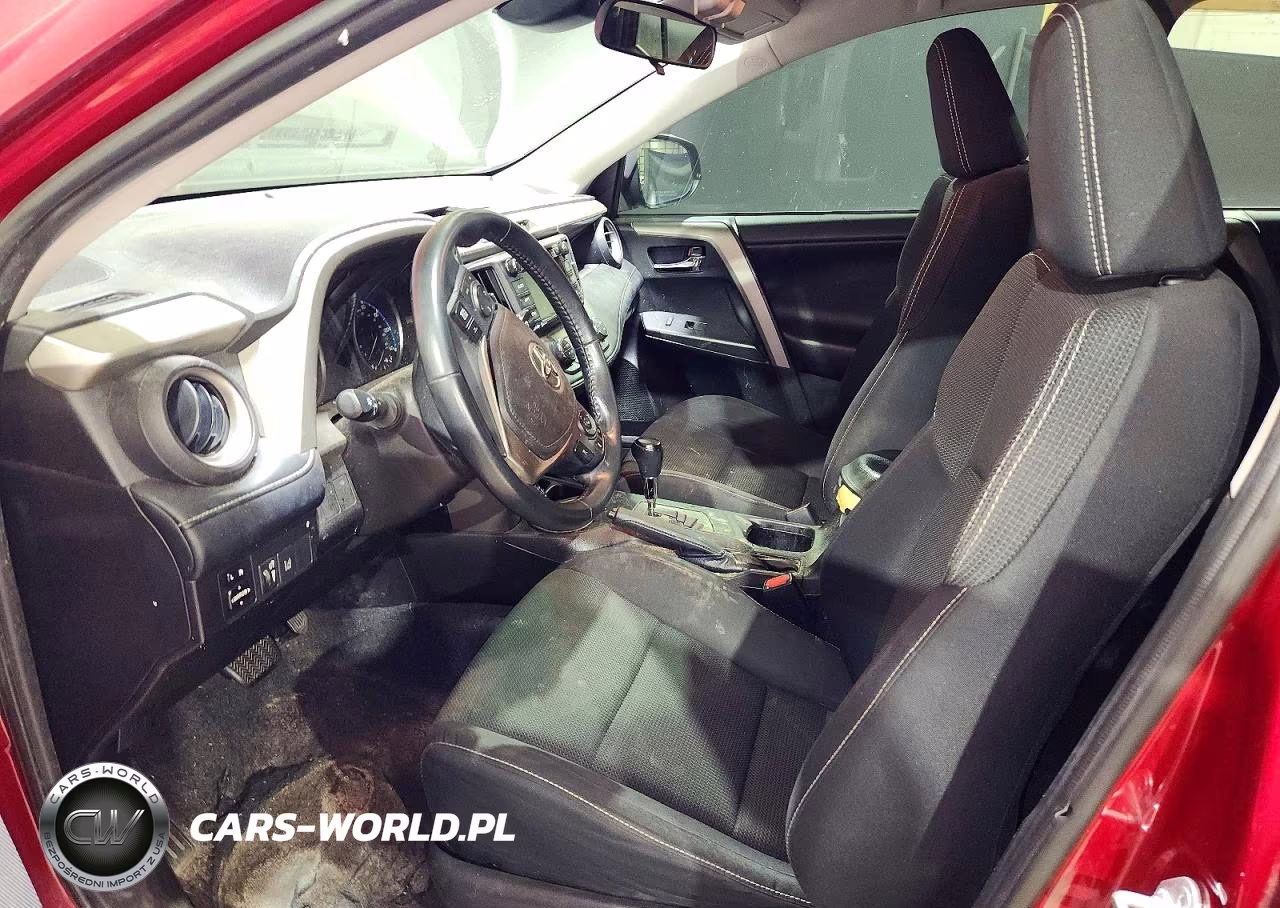 2018 Toyota Rav4 Xle VIN:2T3WFREV2JW474918 - 7