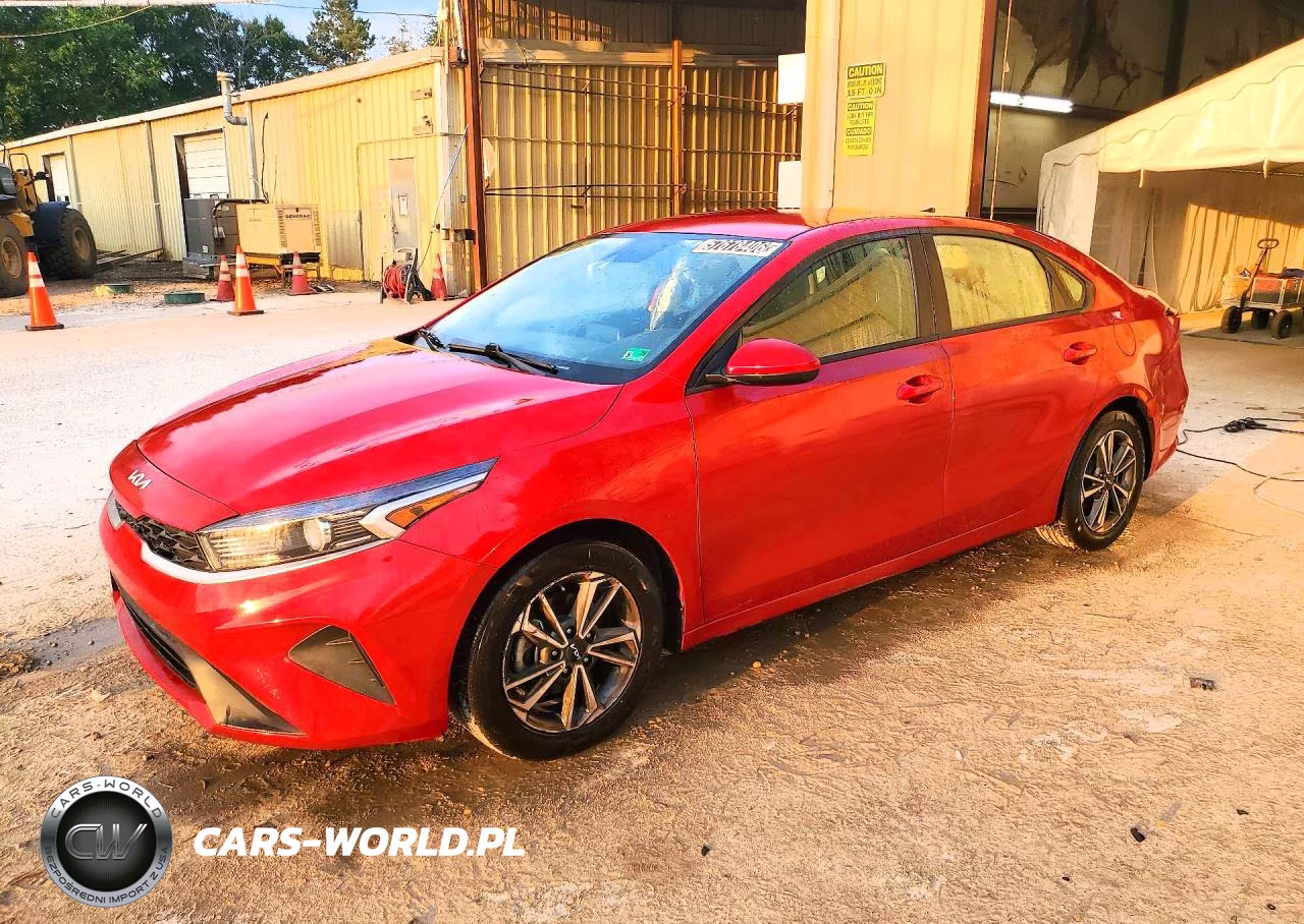 2023 Kia Forte Lxs – zdjęcie 1 z 12