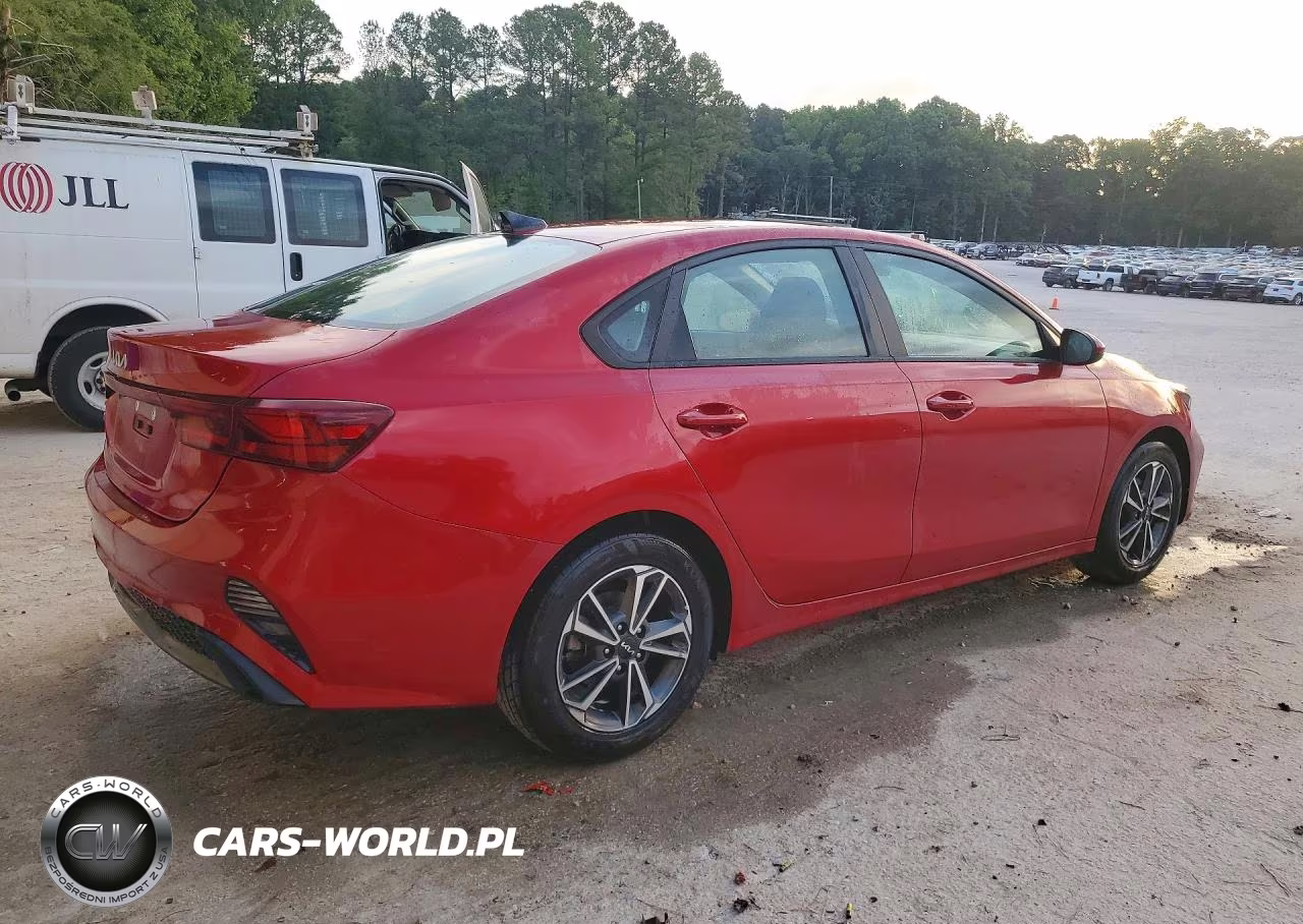 2023 Kia Forte Lxs VIN:3KPF24AD4PE571277 - 3