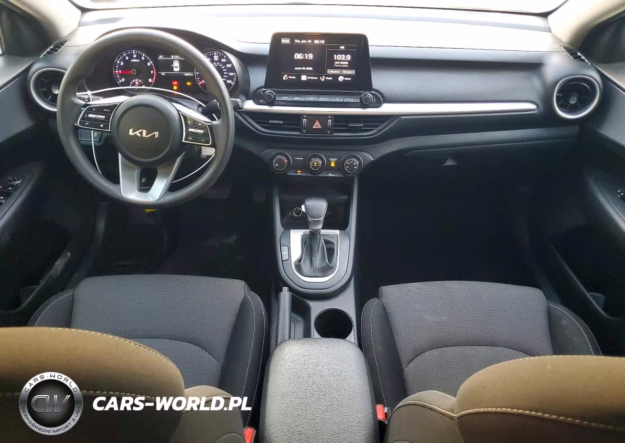 2023 Kia Forte Lxs VIN:3KPF24AD4PE571277 - 8