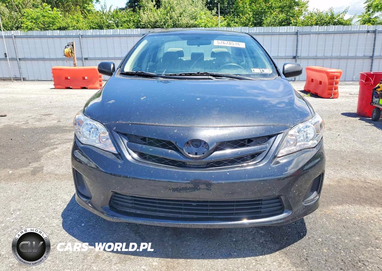 2011 Toyota Corolla Base VIN:JTDBU4EEXB9128561 - 5