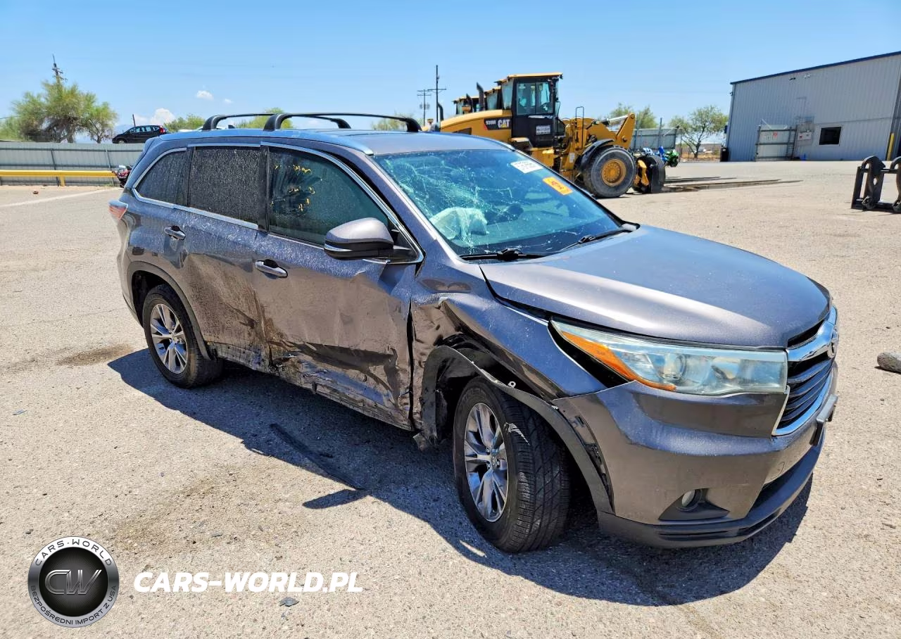 2015 Toyota Highlander Xle VIN:5TDKKRFH9FS093241 - 4
