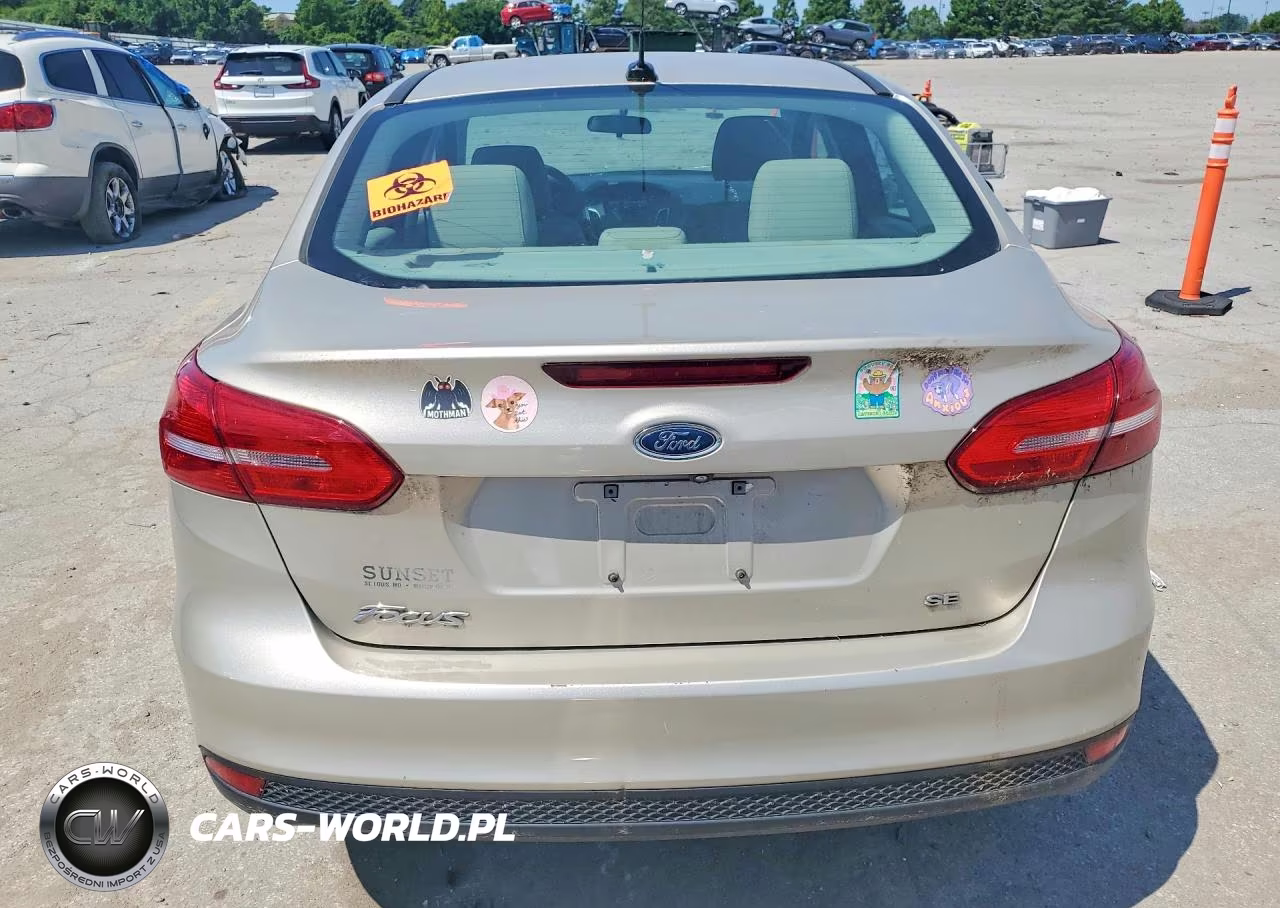 2018 Ford Focus Se VIN:1FADP3F21JL211043 - 6