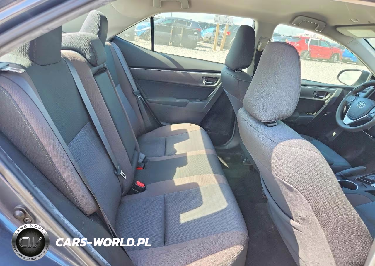 2018 Toyota Corolla Le VIN:2T1BURHEXJC117061 - 10