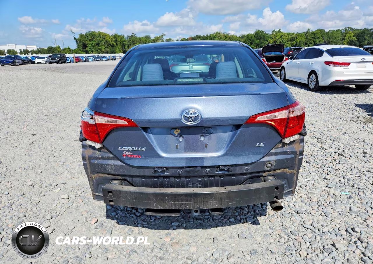 2018 Toyota Corolla Le VIN:2T1BURHEXJC117061 - 6
