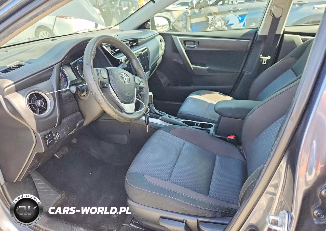2018 Toyota Corolla Le VIN:2T1BURHEXJC117061 - 7