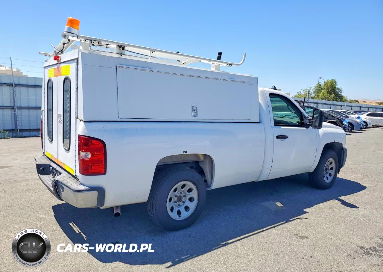 2008 Chevrolet Silverado C1500 VIN:1GCEC14X18Z141936 - 3
