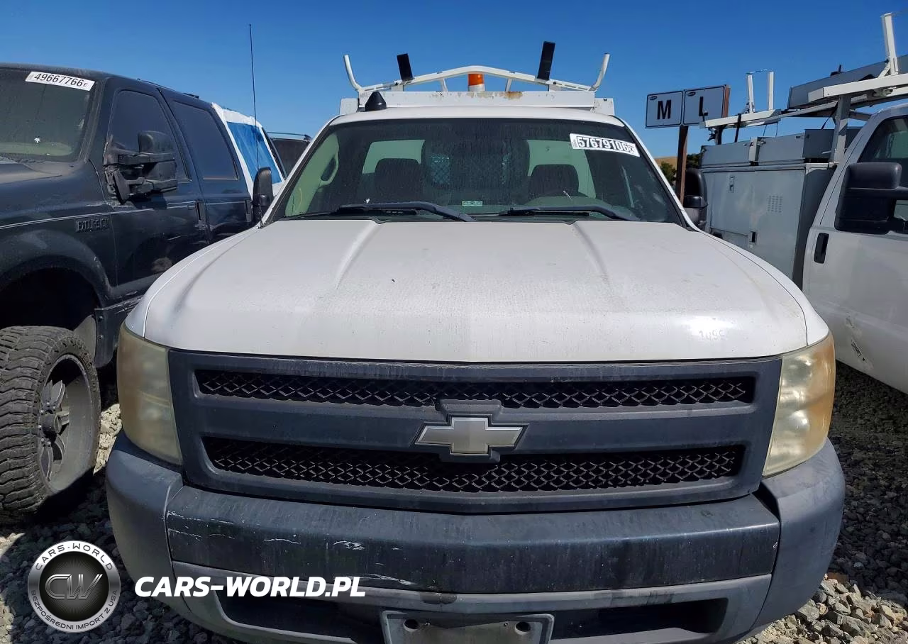 2008 Chevrolet Silverado C1500 VIN:1GCEC14X18Z141936 - 5