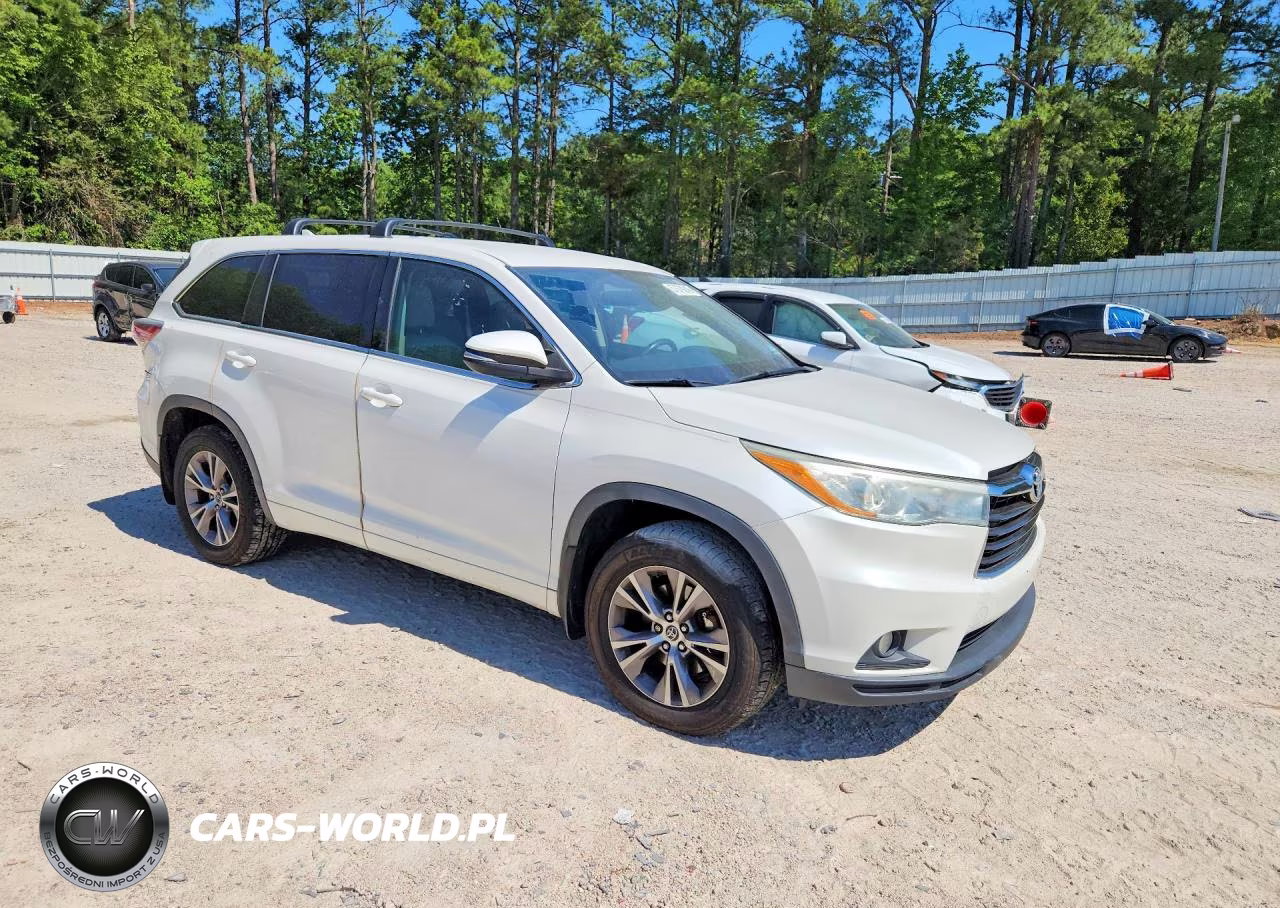 2016 Toyota Highlander Le Plus VIN:5TDBKRFH7GS235636 - 4