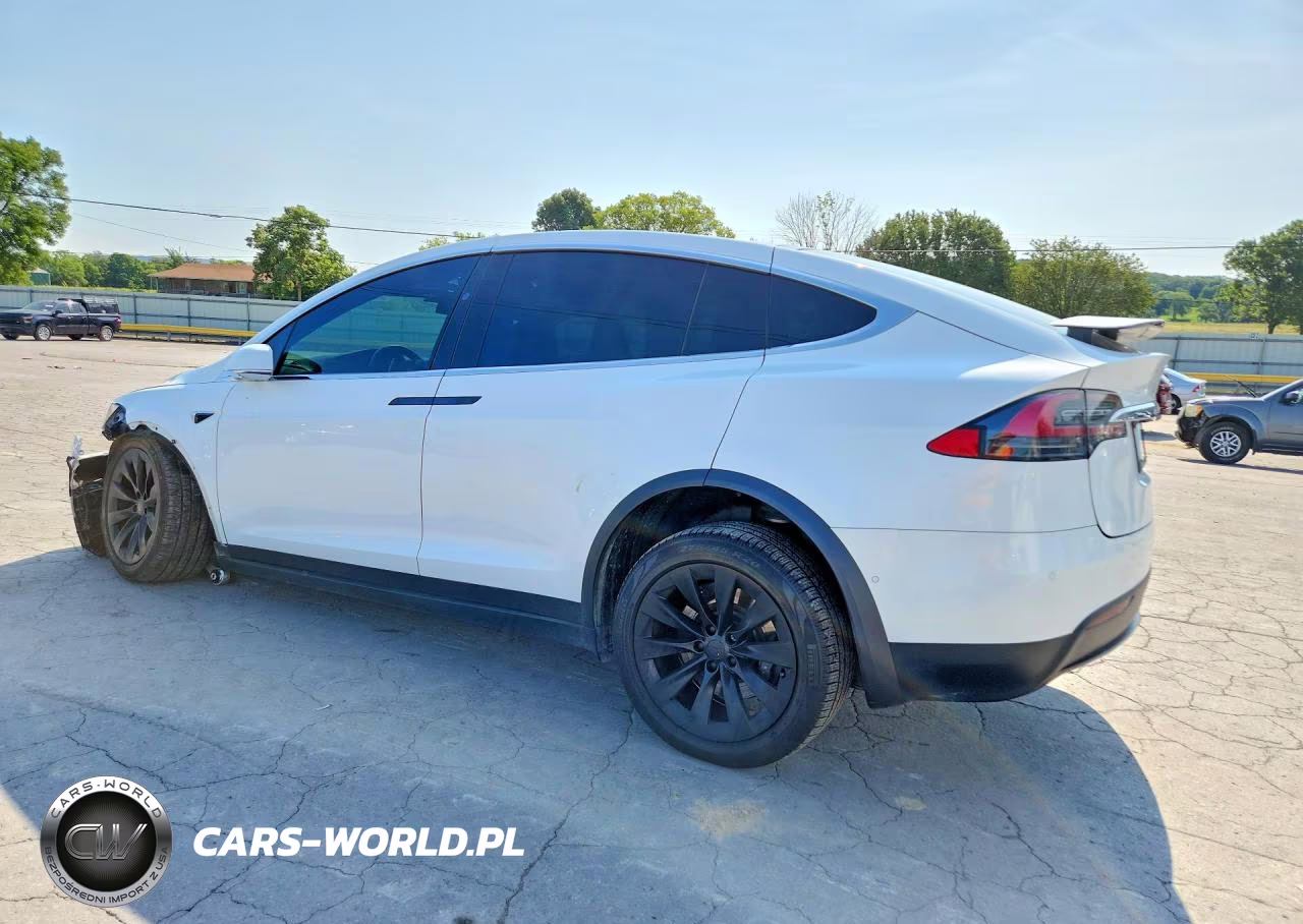 2017 Tesla Model X VIN:5YJXCDE22HF045994 - 2