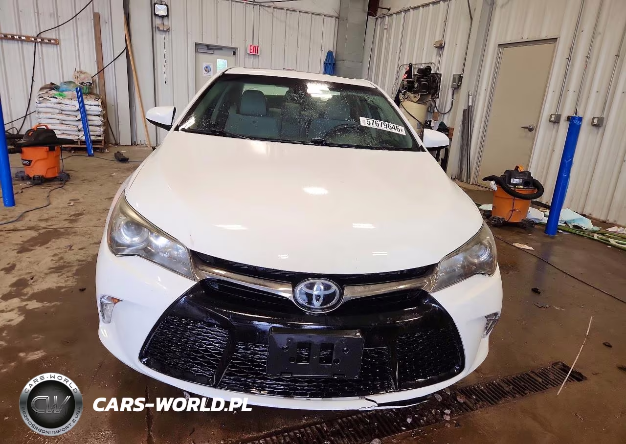 2016 Toyota Camry Xse VIN:4T1BF1FKXGU561911 - 5