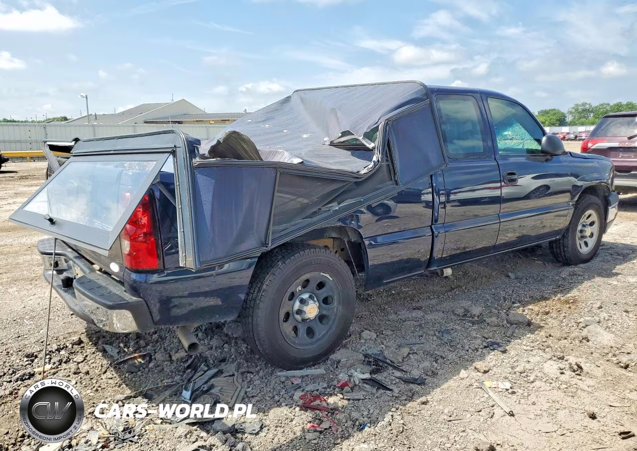 2005 Chevrolet Silverado C1500 VIN:2GCEC19V151152818 - 3