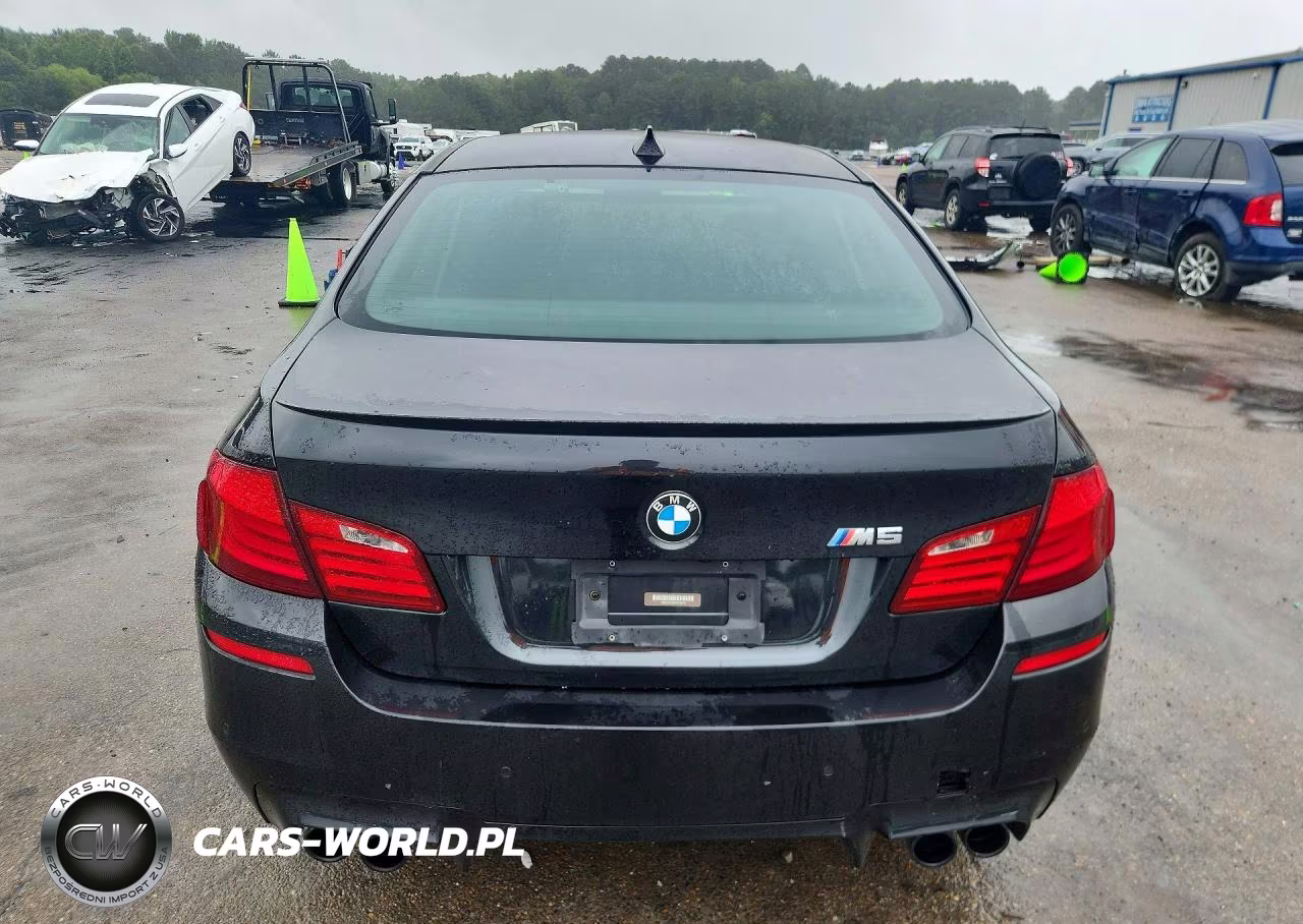 2013 BMW M5 VIN:WBSFV9C56DC773074 - 6